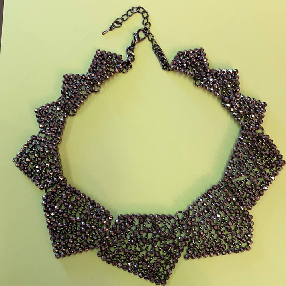 Sparkly gunmetal necklace 🌺🌺🌺